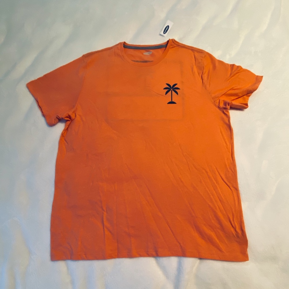 Old Navy T-shirt